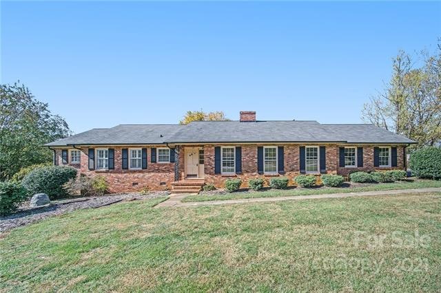 249 Edgewood Dr, Statesville, NC 28625 - photo 1