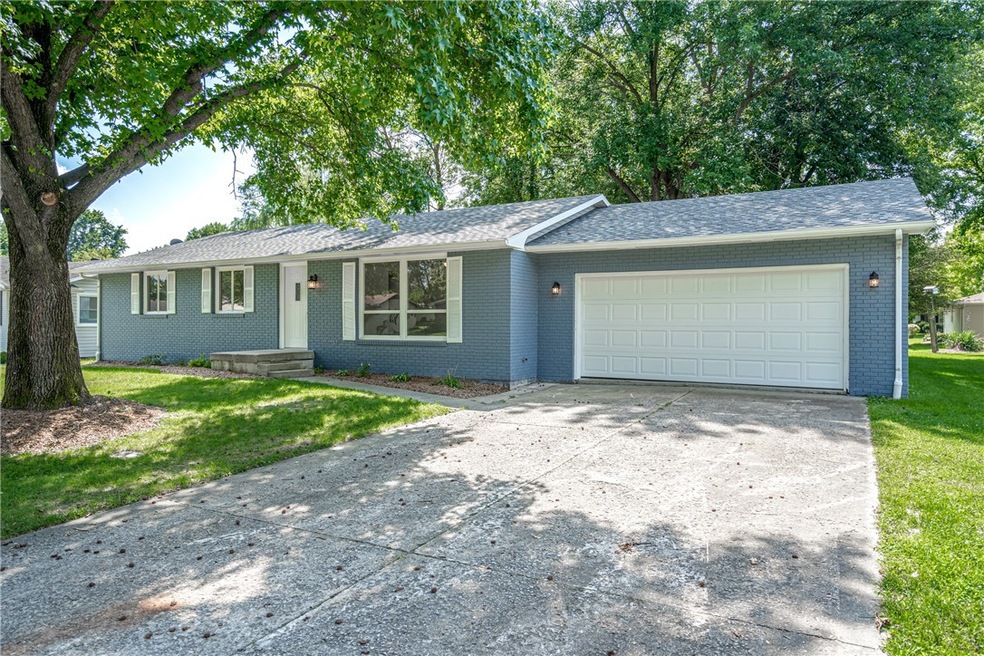 1013 N Martin St, Effingham, IL 62401 - photo 1