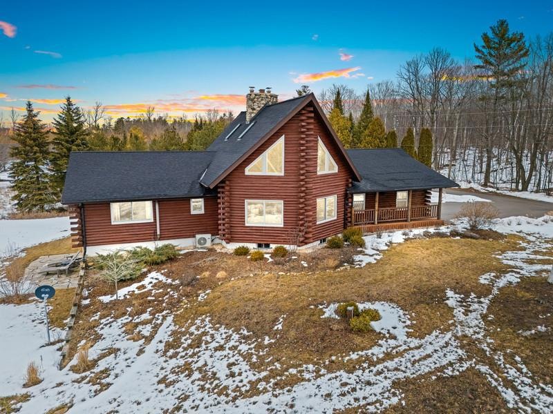Sold $894,900