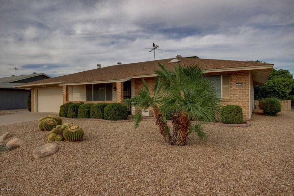 9526 W Appaloosa Dr, Sun City, AZ 85373 - photo 1