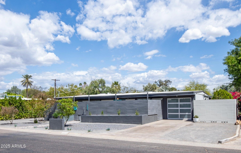 Welcome to 5809 N 10th Pl
