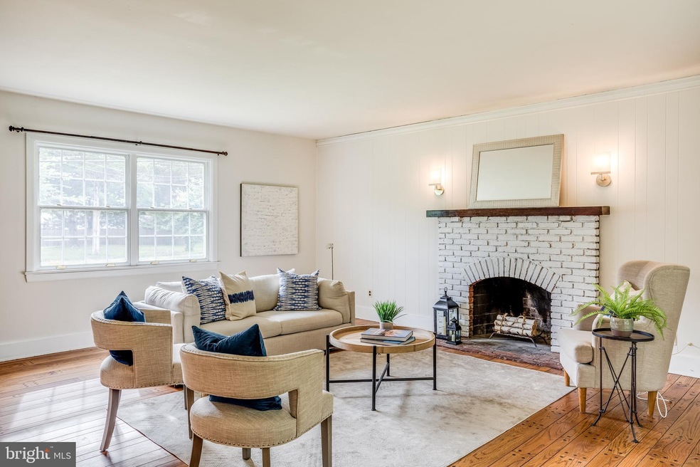 423 Hillsmere Dr, Annapolis, MD 21403 - photo 1