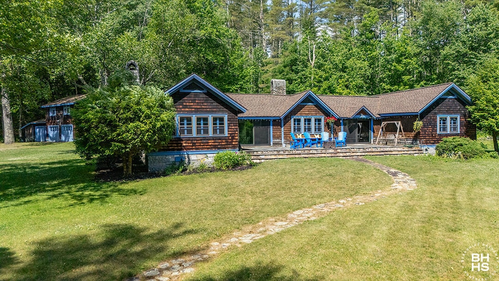For Sale $1,095,000