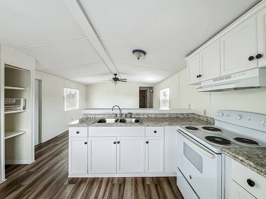 60 Stebbins Dr, Winter Haven, FL 33884 - photo 1