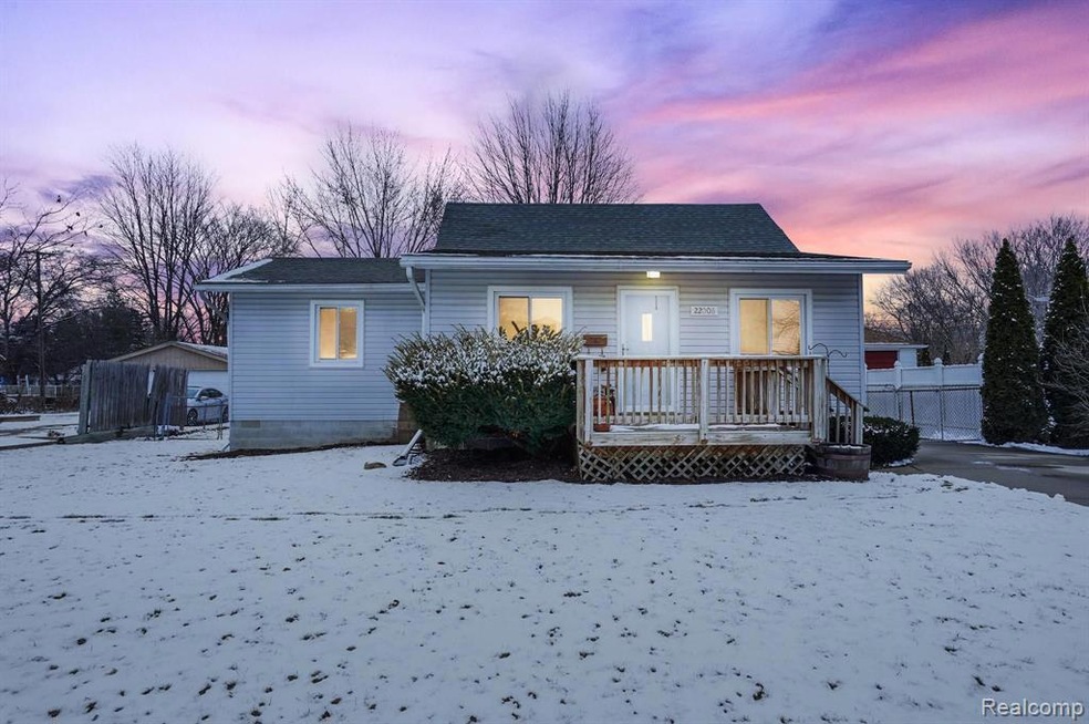 Welcome to 22006 Boulder Avenue!