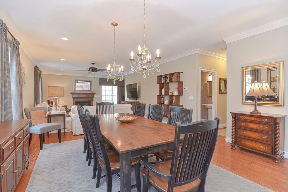 38 Lawrence Dr unit 38, Franklin, MA 02038 - photo 1