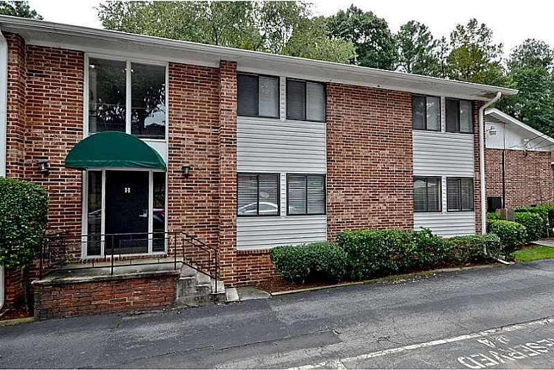 Exterior Front. 4266 Roswell Road, Unit H-2
