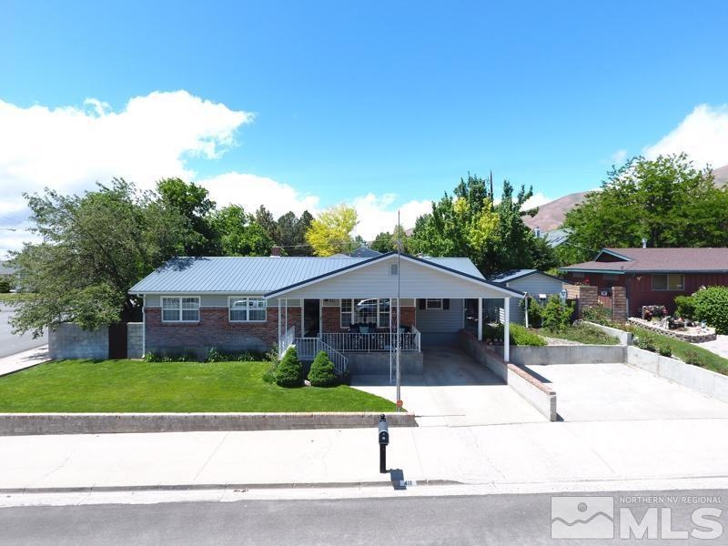 411 Ida Ave, Winnemucca, NV 89445 - photo 1