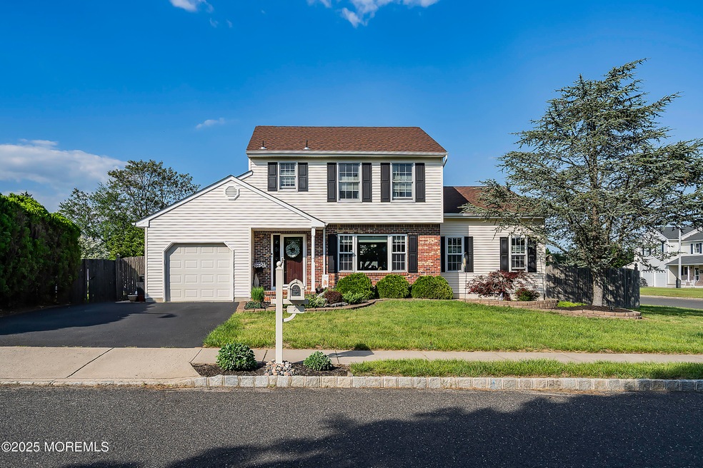 7 Albatross Dr, Howell, NJ 07731 - photo 1