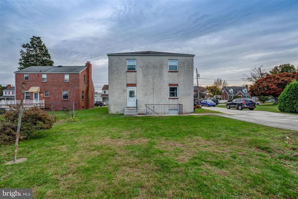 125 Broomall St unit B, Folsom, PA 19033 - photo 1