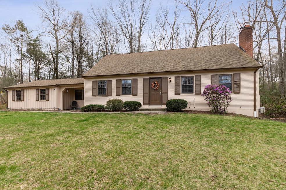 17 Fernwood Ln, Somers, CT 06071 - photo 1