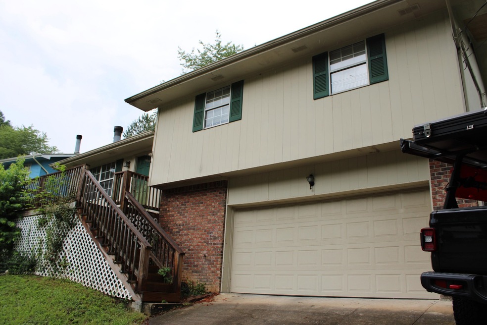 405 Bardwood Ln, Hixson, TN 37343 - photo 1