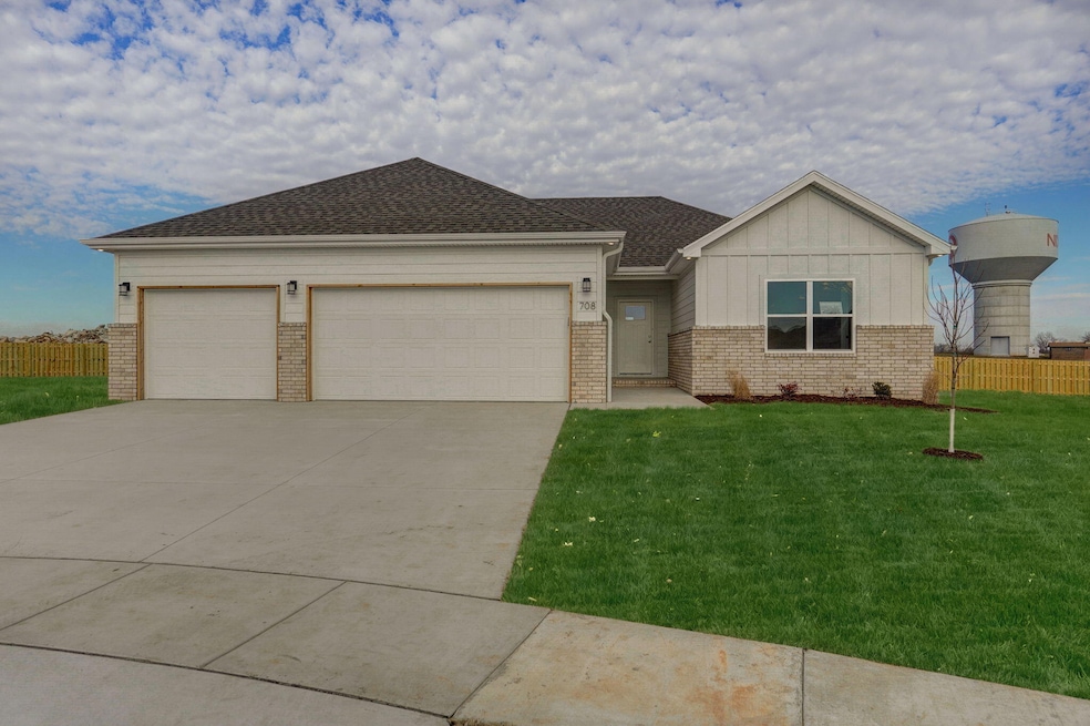 708 N Quantum Ct-1_GRASS