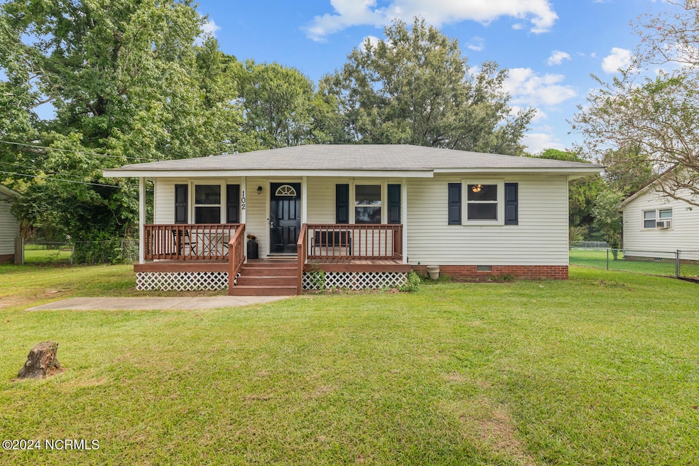 102 Cardinal Rd, Jacksonville, NC 28546 - photo 1