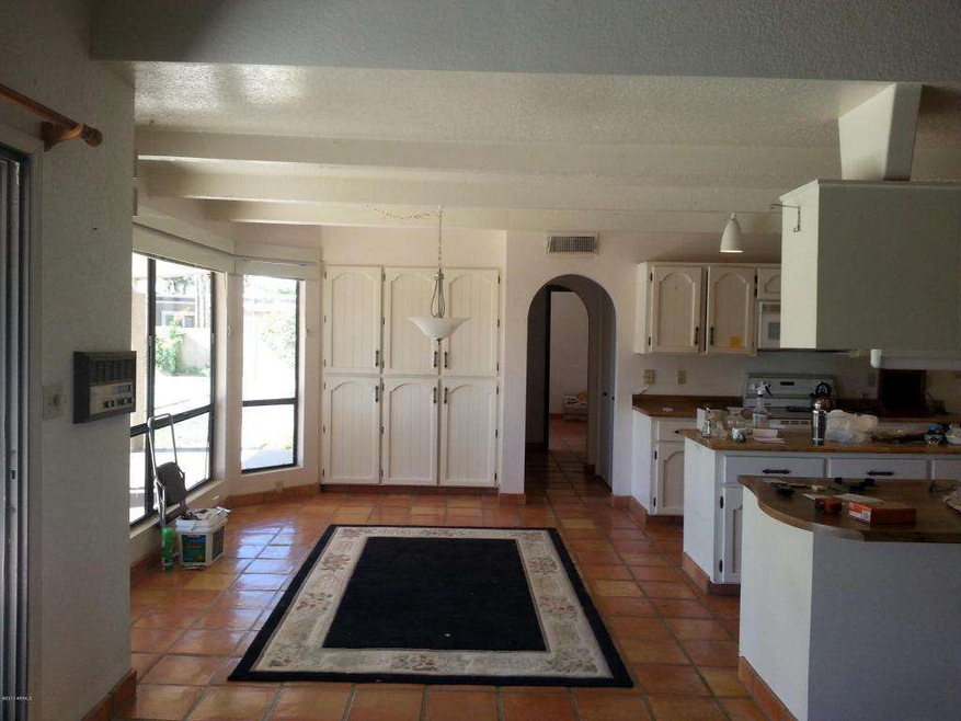 Lidner Eat in Kitchen