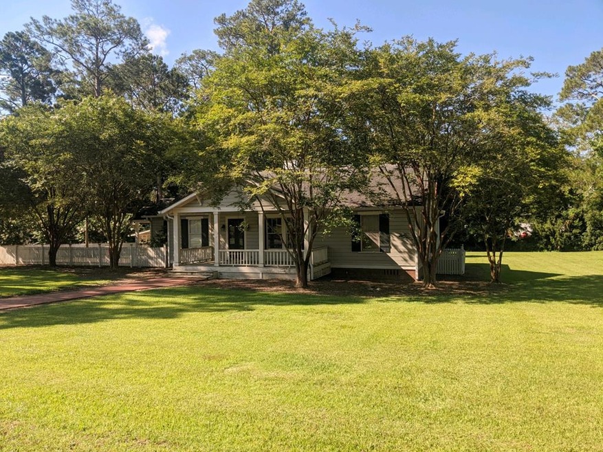 310 10th St W, Tifton, GA 31794 - photo 1