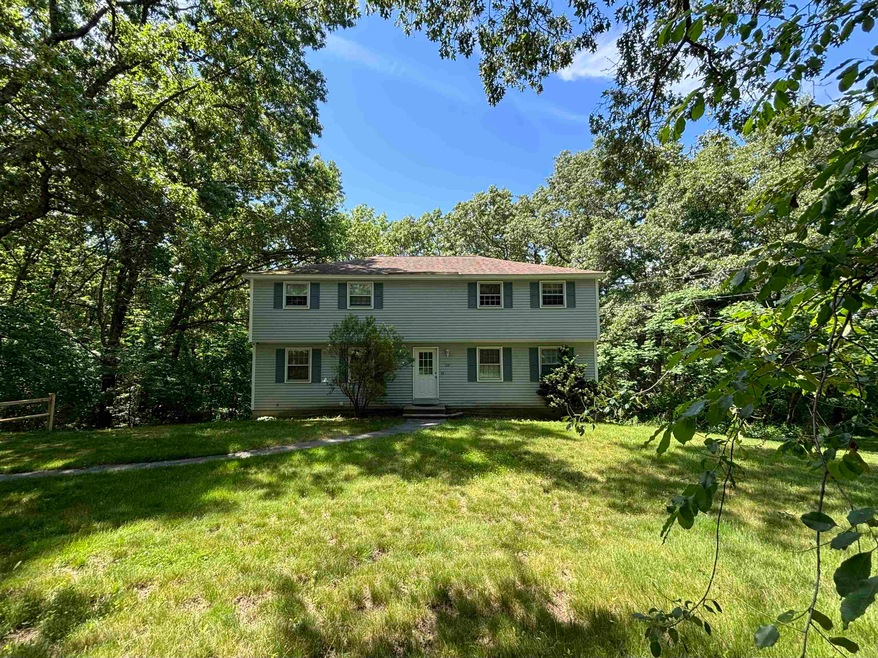 102 Bridge St, Salem, NH 03079 - photo 1