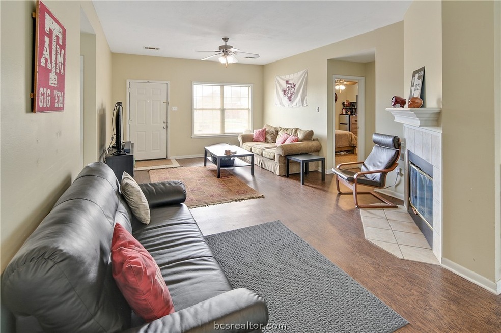 827 Avenue A, College Station, TX 77840 - photo 1