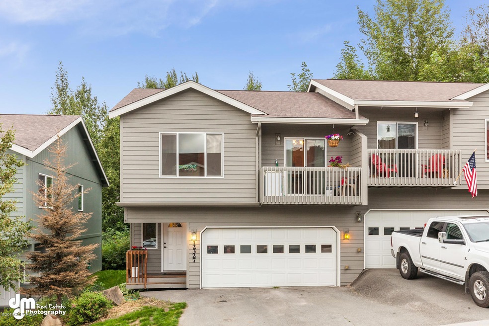12327 Vista Ridge Loop