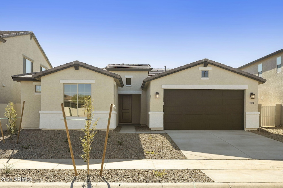 15691 W Mercer Ln, Surprise, AZ 85379 - photo 1