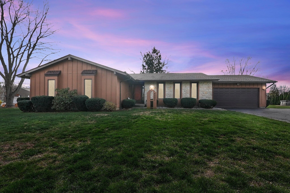 1-web-or-mls-4907-dellen-rd