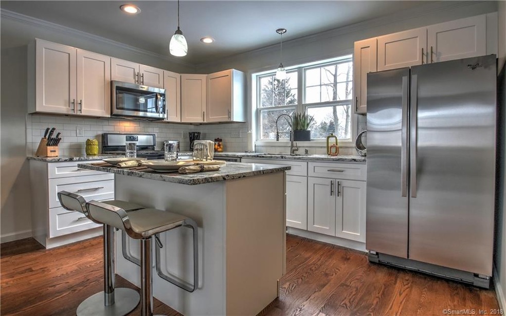 164 Hamilton Ave unit 3, Stratford, CT 06615 - photo 1