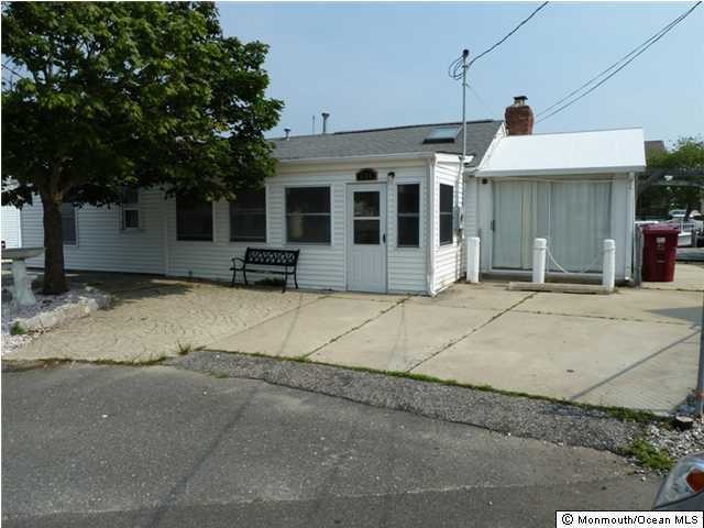 231 Rosewood Dr, Bayville, NJ 08721 - photo 1