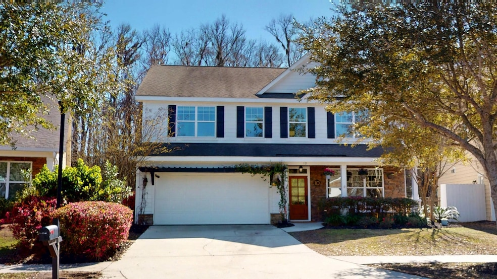 10-Royal-Holly-Court-03122025_222427