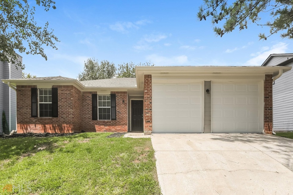 1901 Corners Cir, Lithonia, GA 30058 - photo 1