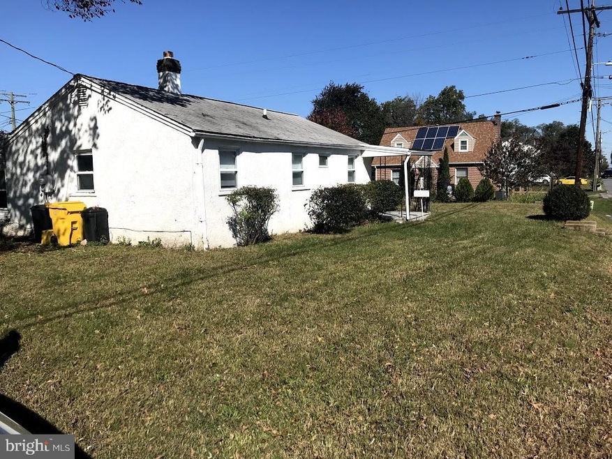 8442 Bay Dr, Pasadena, MD 21122 - photo 1