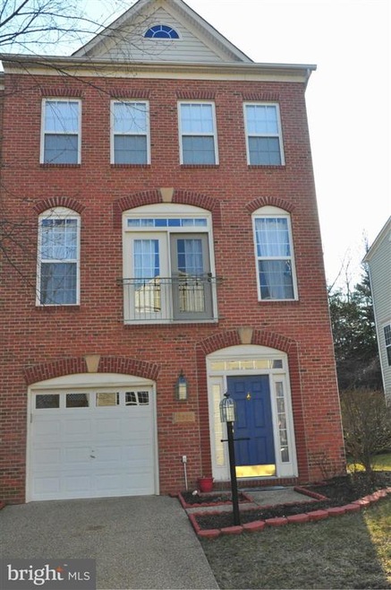 13636 Flying Squirrel Dr, Herndon, VA 20171 - photo 1