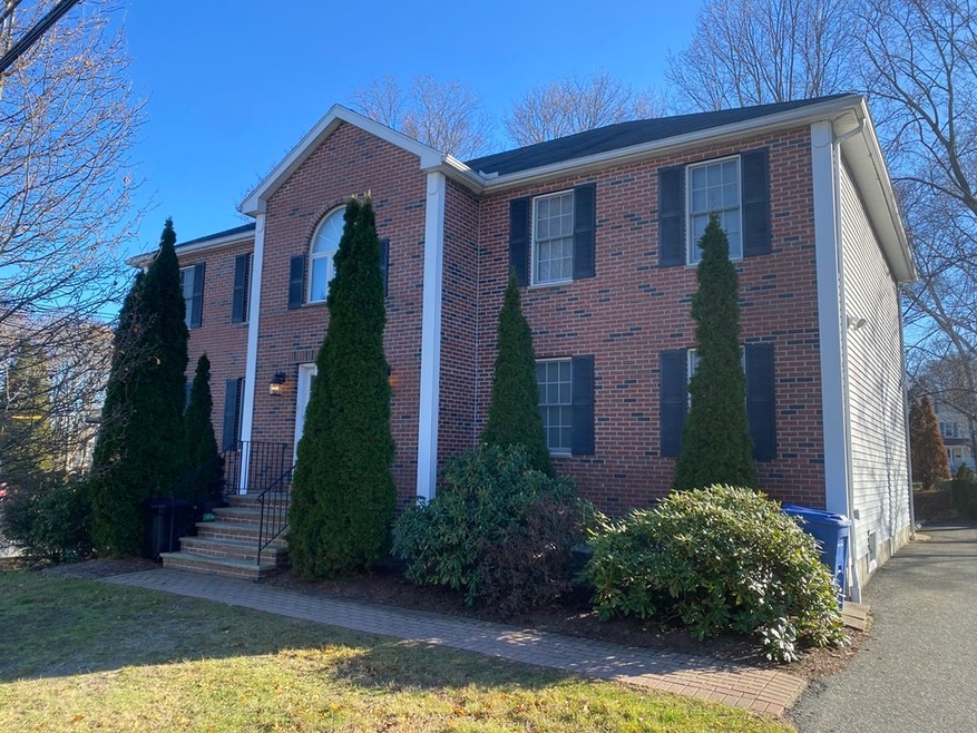 52 Lawrence St unit 1, Wakefield, MA 01880 - photo 1