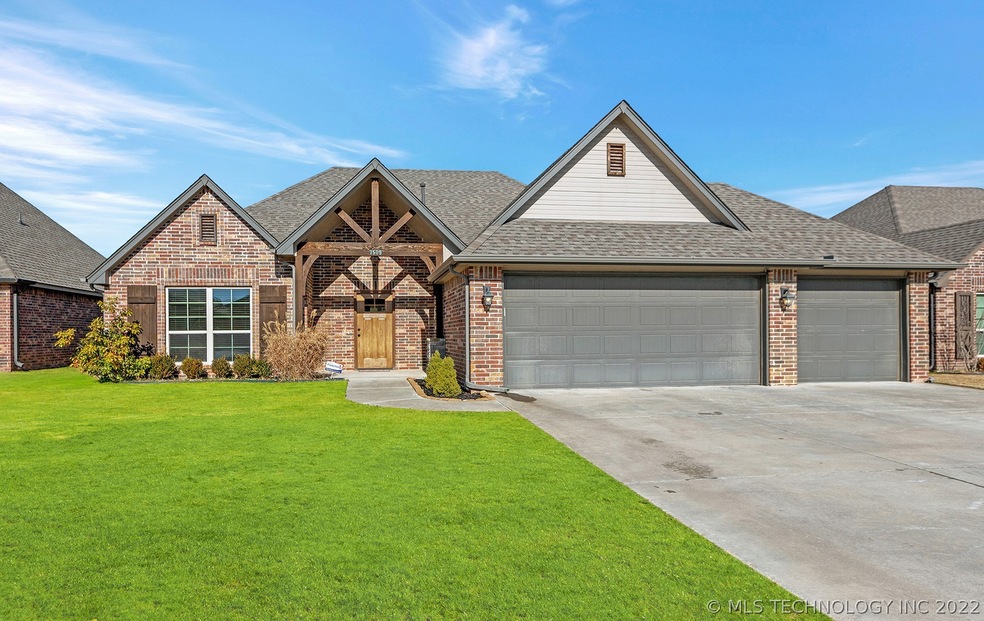 STUNNING COUNTRY FRENCH HOME WITH ADDED CUSTOMIZED