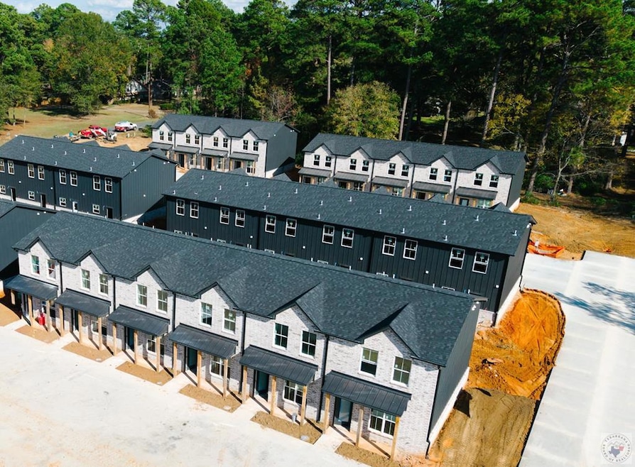 5201 Lionel Ave, Texarkana, TX 75503 - photo 1