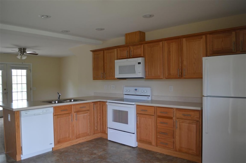 37 Rudd Farm Dr unit 4, Barre, VT 05641 - photo 1