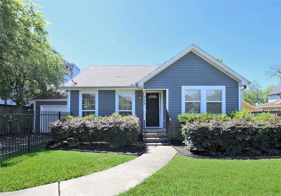 728 E 13th St, Houston, TX 77008 - photo 1