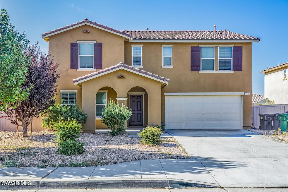 For Sale $499,900 • Co-Listing Agent