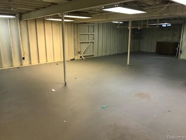 6427 Western Way, Flint, MI 48532 - photo 1