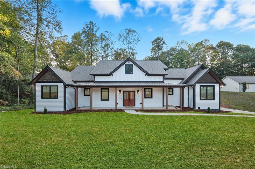 2337 Willow Bend Dr, Kernersville, NC 27284 - photo 1