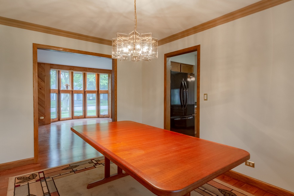 479 Cassin Rd, Naperville, IL 60565 - photo 1