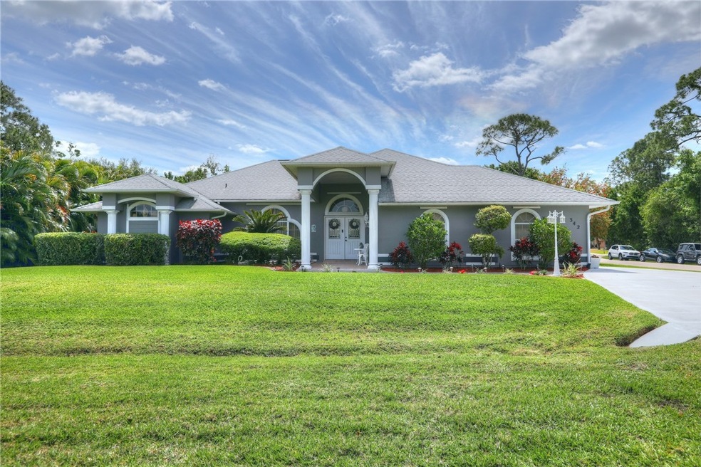 342 Periwinkle Dr, Sebastian, FL 32958 - photo 1