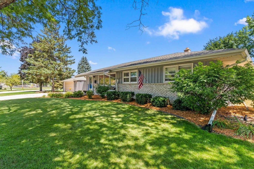 W174N8952 Christopher Blvd