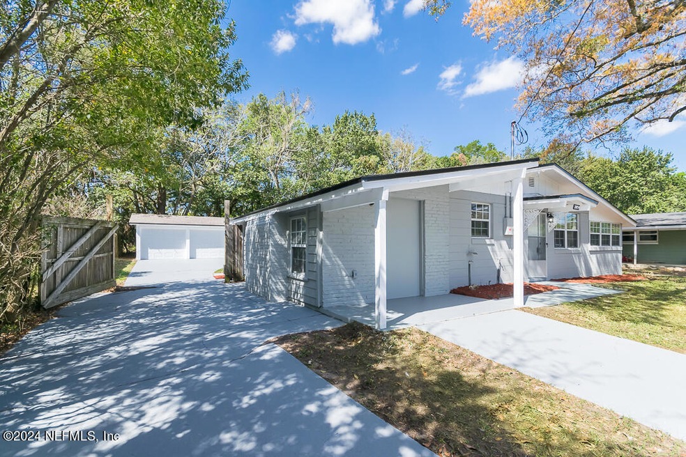 3924 Peter Rabbit Dr, Jacksonville, FL 32210 - photo 1
