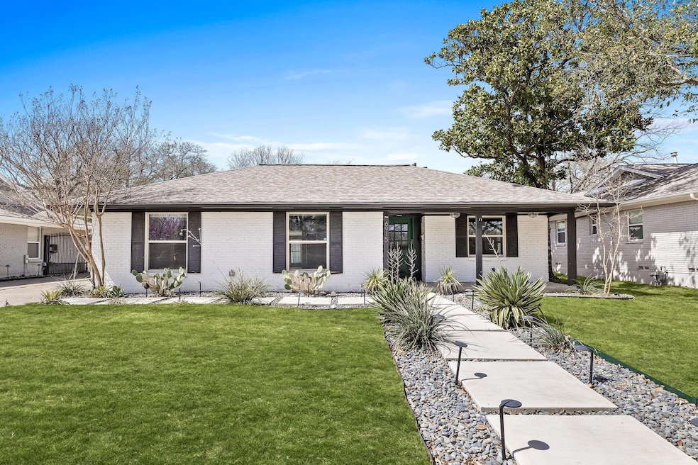 6915 Bucknell Dr, Dallas, TX 75214 - photo 1