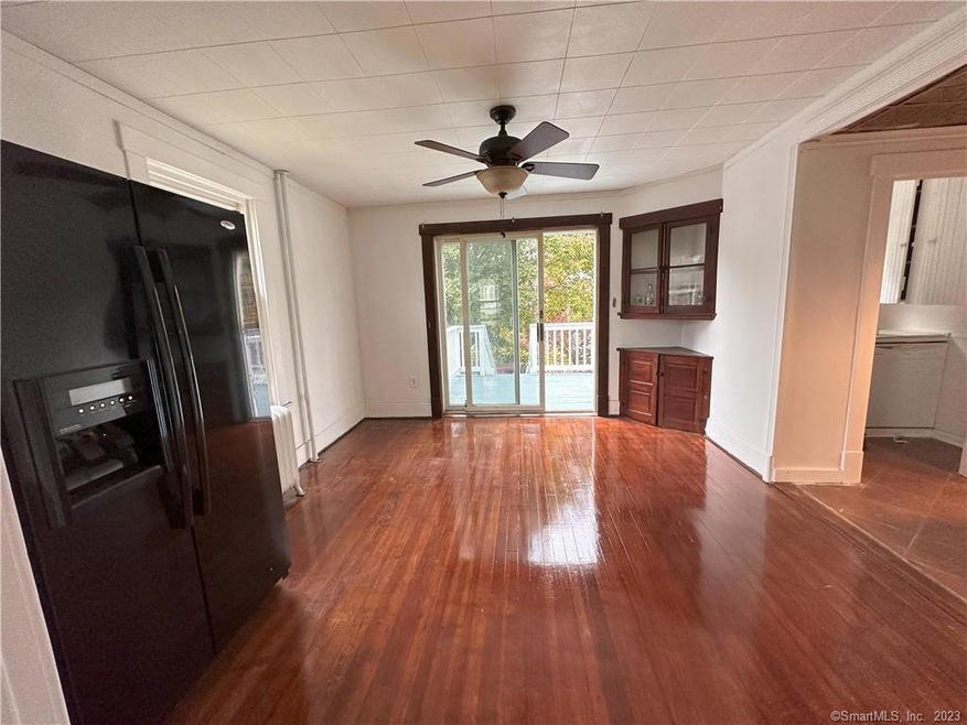 102 Mitchell St, Groton, CT 06340 - photo 1