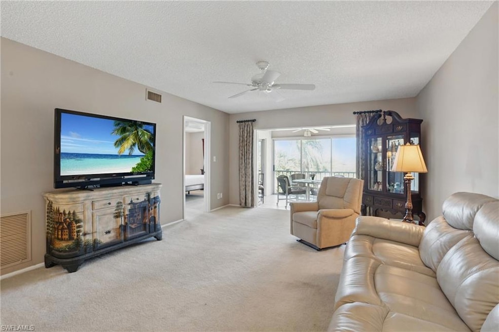 SPACIOUS LIVING SPACE