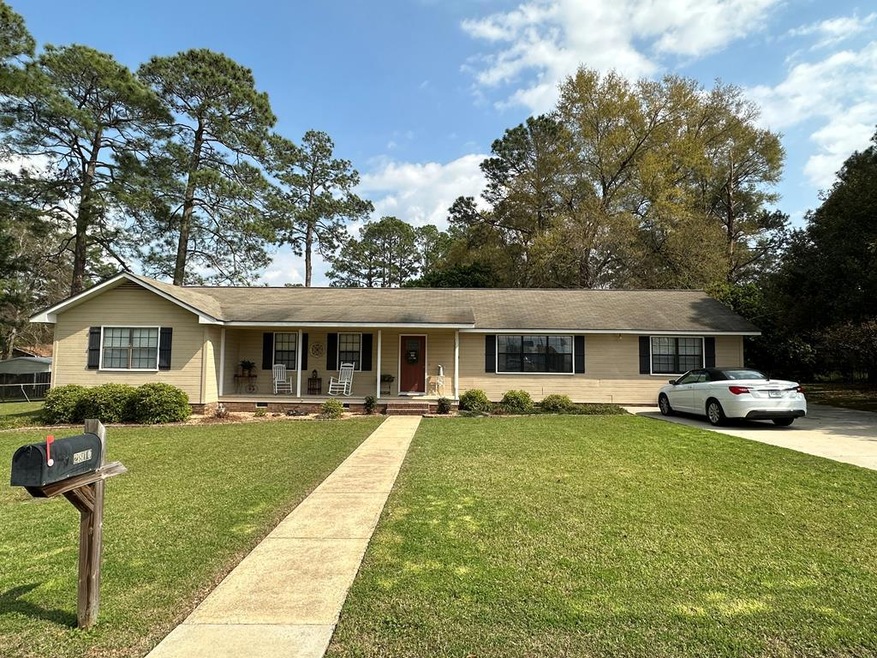 2810 Leanne Dr, Tifton, GA 31793 - photo 1