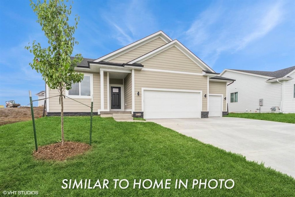 6724 Bright St, Johnston, IA 50131 - photo 1
