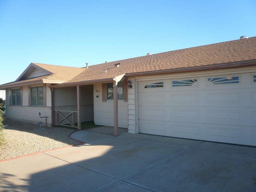 10237 W Cumberland Dr, Sun City, AZ 85351 - photo 1