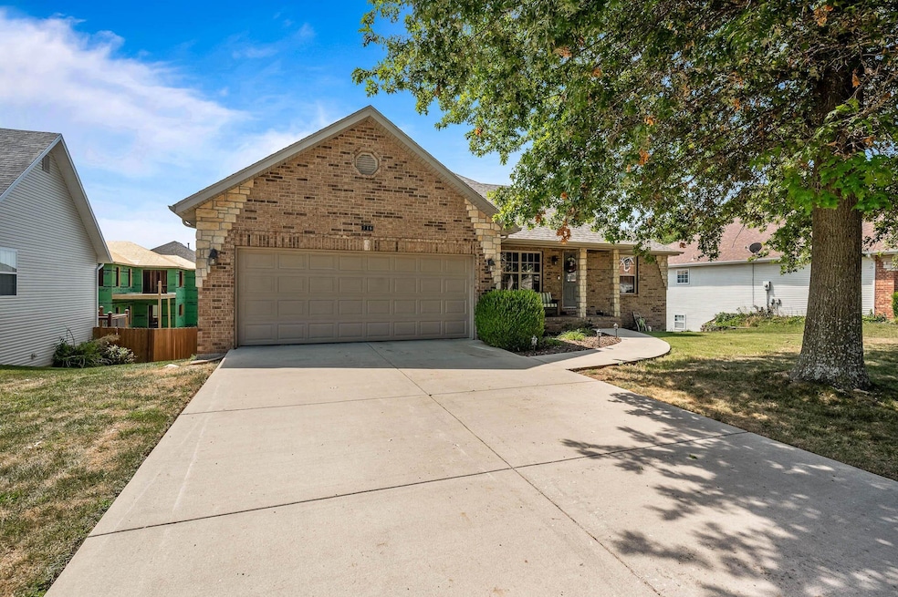 716 River Rock Ct, Nixa, MO 65714 - photo 1